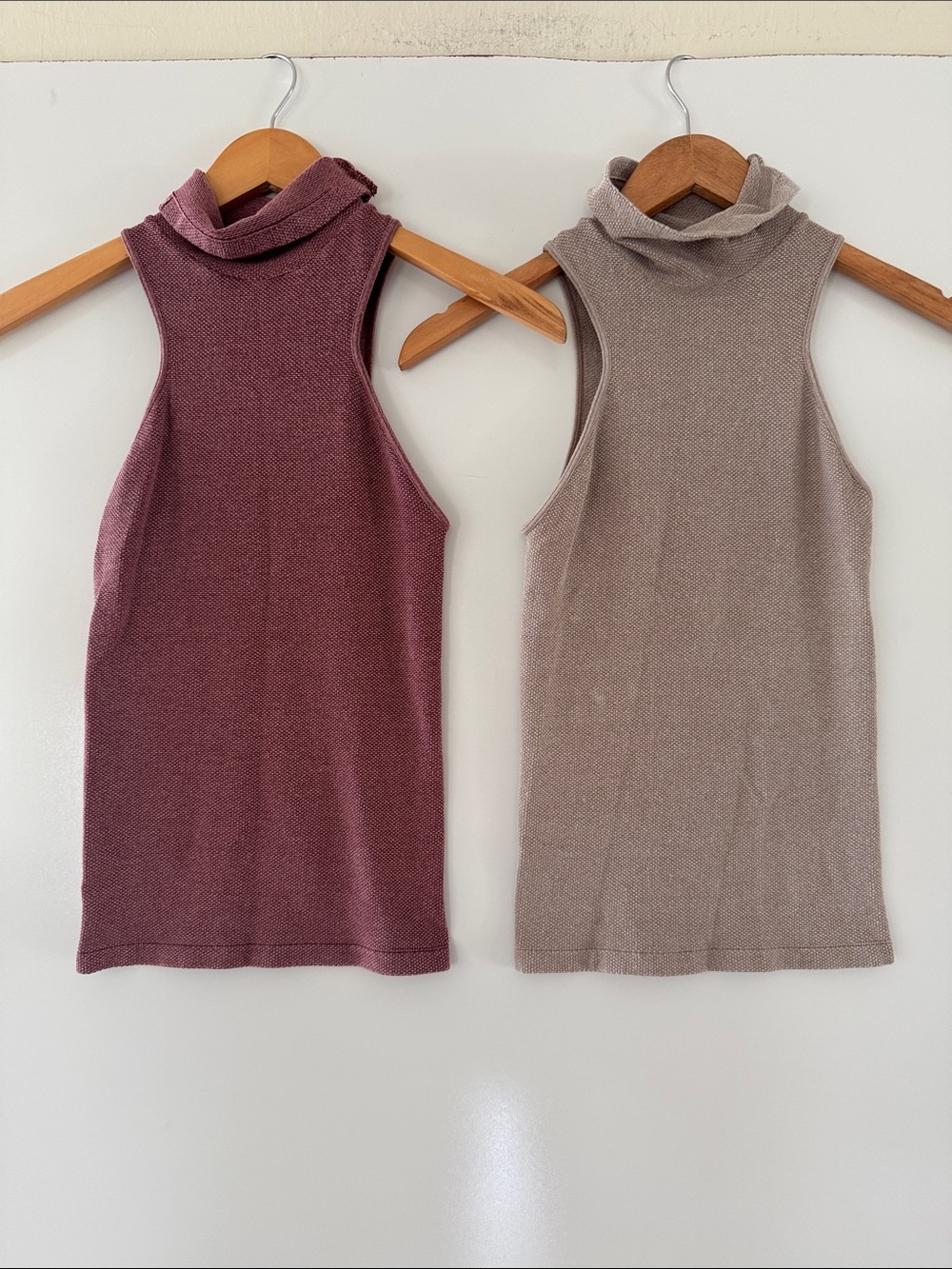 Free People Always Ready Seamless Turtleneck Tank Womens XS Small Aged Red Beige